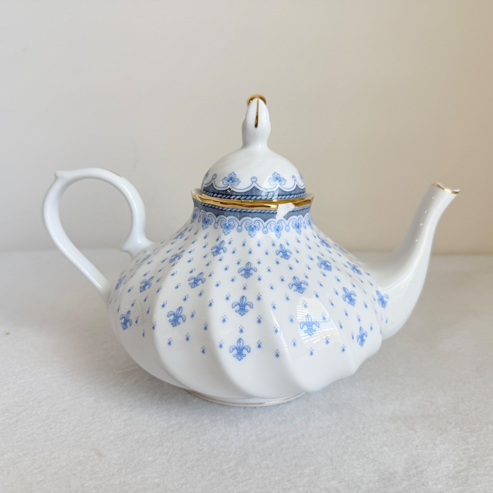 Porcelana Quinta Nova Teapot Blue Fleur-de-lis Gold Trim Portugal Swirl - READ